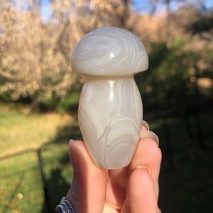 Agate mushroom carving